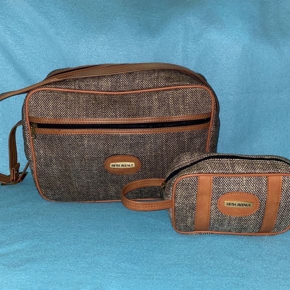 SAKS FIFTH AVENUE Travel bag and toiletry case tweedy texture lined inside both - Picture 1 of 13